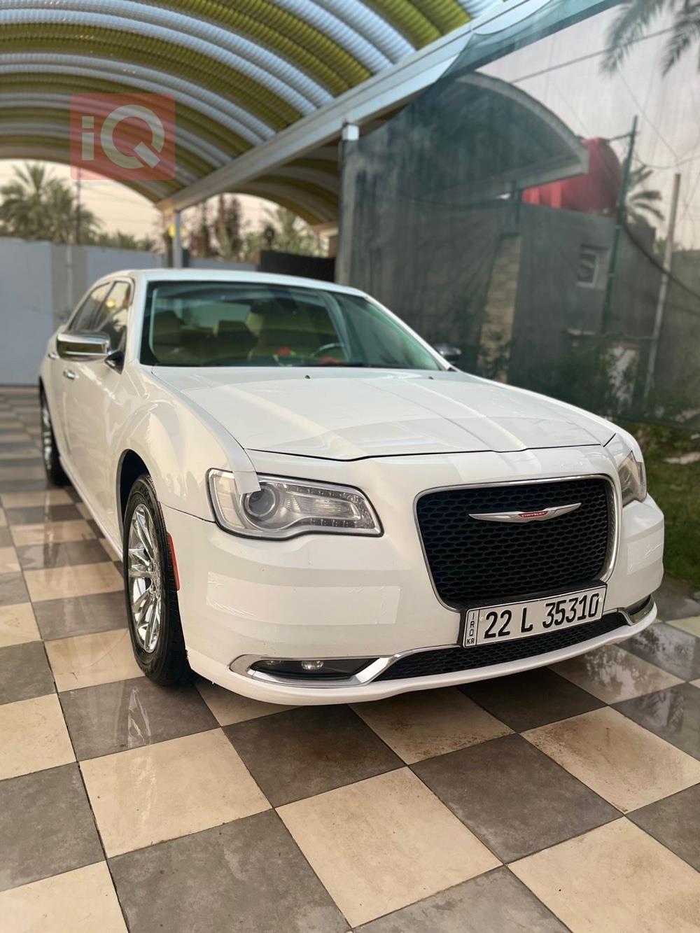 كرايسلر 300